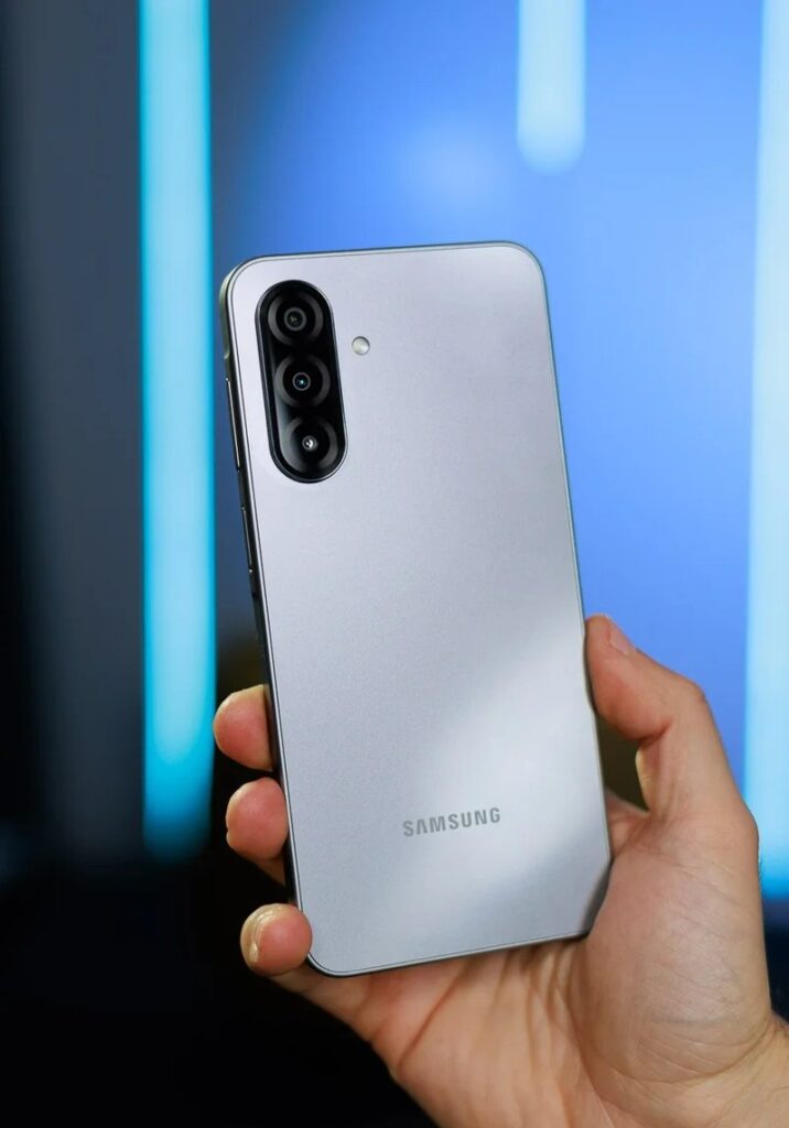 گوشی موبایل سامسونگ مدل Galaxy A17 4G دو سیم کارت ظرفیت 256 گیگابایت و رم 8 گیگابایت
